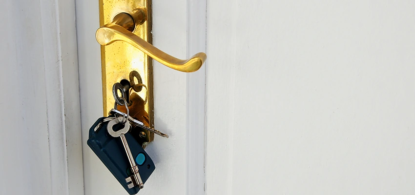 Broken Door Key Extraction in Brentwood, CA